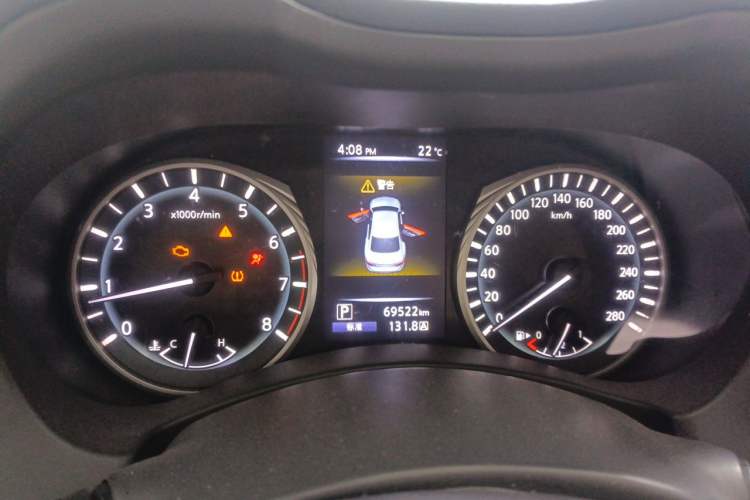 Used Infiniti Q50L 2018 2.0T Enjoyment Edition China V standard Instrument Cluster