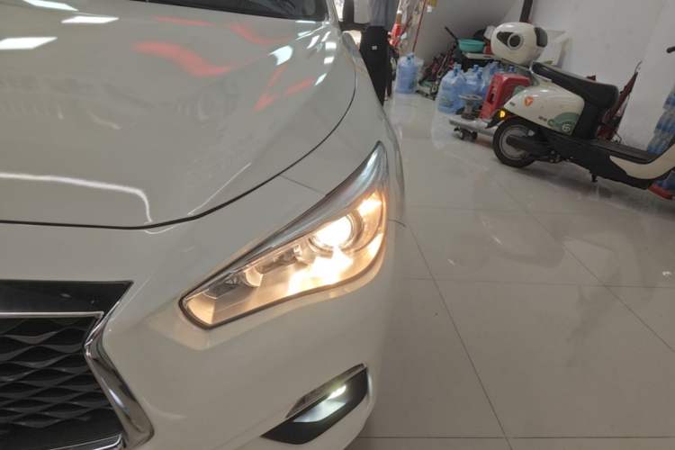 Used Infiniti Q50L 2018 2.0T Comfort Edition China VI Standard Left Front Headlight