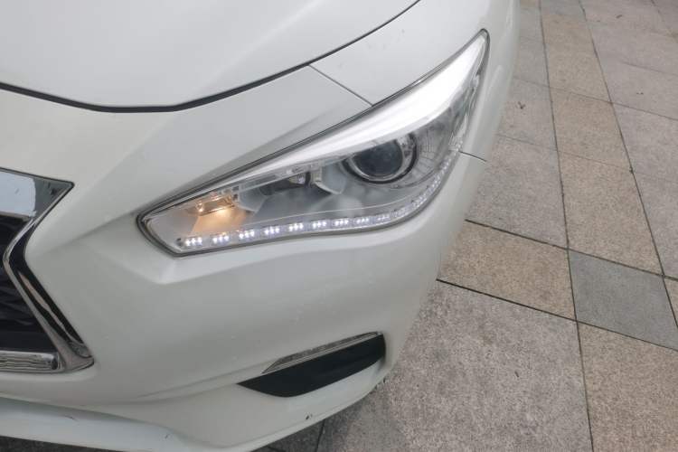 Used Infiniti Q50L 2018 2.0T Comfort Edition China VI Standard Left Front Headlight