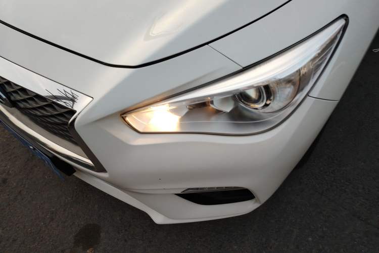 Used Infiniti Q50L 2018 2.0T Comfort Edition China VI Standard Left Front Headlight