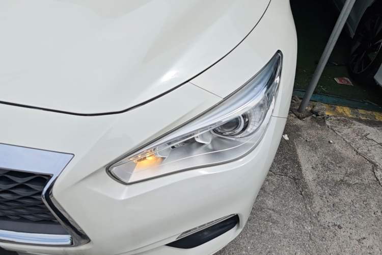 Used Infiniti Q50L 2018 2.0T Comfort Edition China VI Standard Left Front Headlight