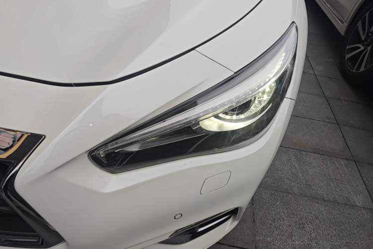 Used Infiniti Q50L 2018 2.0T Enjoyment Version China VI Standard Left Front Headlight