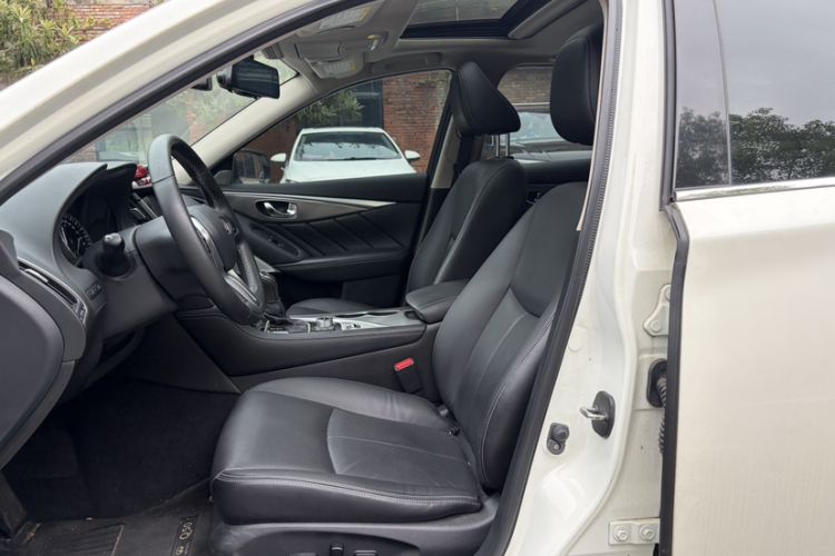 Used Infiniti Q50L 2018 2.0T Enjoyment Version China VI Standard Left Front Seat