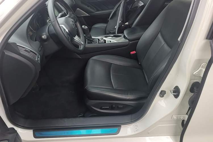 Used Infiniti Q50L 2018 2.0T Enjoyment Version China VI Standard Left Front Seat