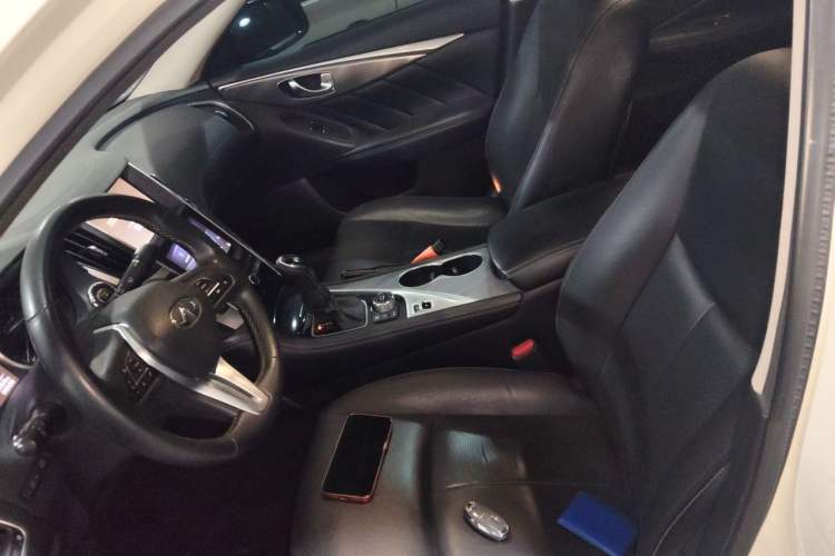 Used Infiniti Q50L 2018 2.0T Enjoyment Version China VI Standard Left Front Seat