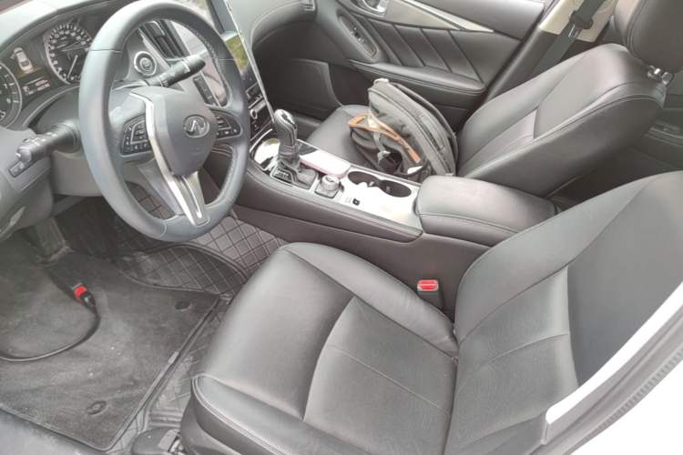 Used Infiniti Q50L 2018 2.0T Enjoyment Version China VI Standard Left Front Seat