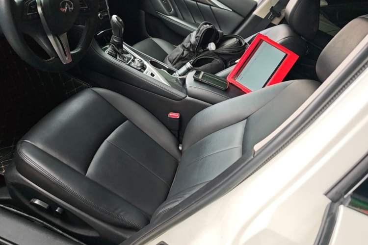 Used Infiniti Q50L 2018 2.0T Comfort Edition China VI Standard Left Front Seat