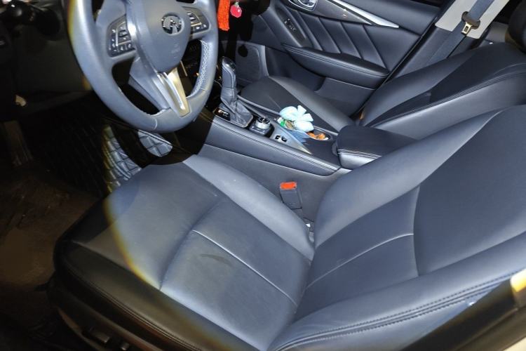 Used Infiniti Q50L 2018 2.0T Comfort Edition China VI Standard Left Front Seat
