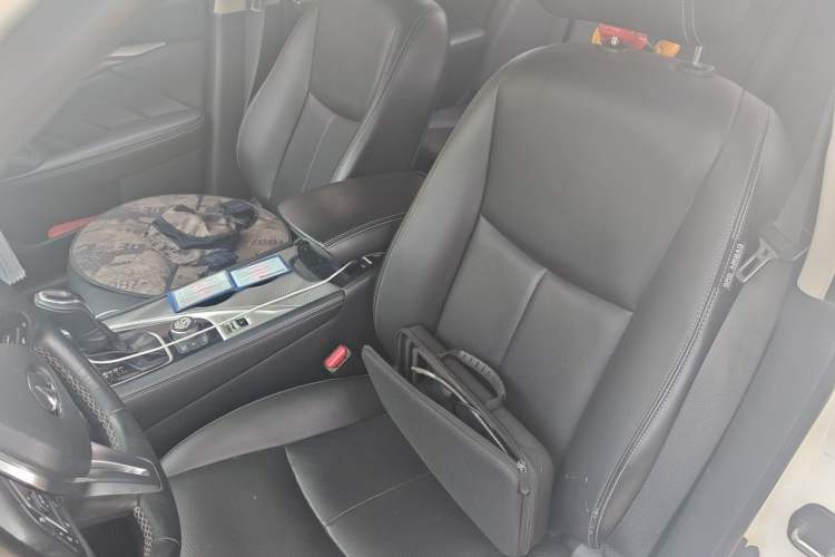 Used Infiniti Q50L 2018 2.0T Enjoyment Version China VI Standard Left Front Seat