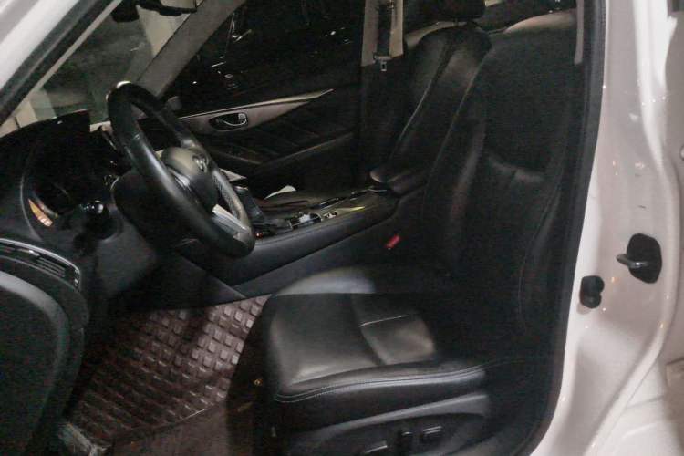 Used Infiniti Q50L 2018 2.0T Enjoyment Edition China V standard Left Front Seat