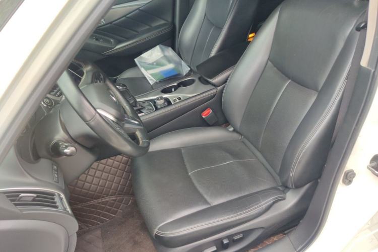 Used Infiniti Q50L 2018 2.0T Enjoyment Version China V Standard Left Front Seat