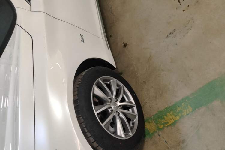 Used Infiniti Q50L 2018 2.0T Comfort Edition China VI Standard Left Front Wheel Hub