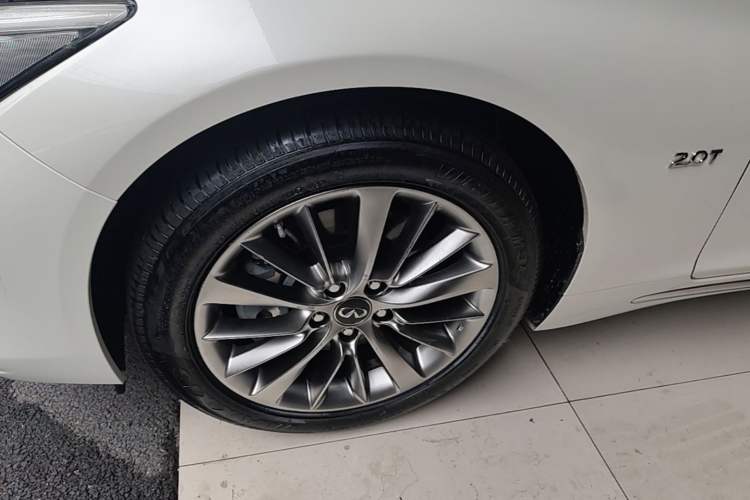 Used Infiniti Q50L 2018 2.0T Enjoyment Version China VI Standard Left Front Wheel Hub