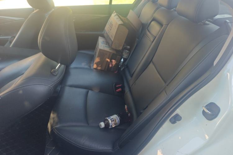 Used Infiniti Q50L 2018 2.0T Enjoyment Version China VI Standard Left Rear Seat