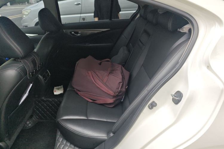Used Infiniti Q50L 2018 2.0T Enjoyment Edition China V standard Left Rear Seat