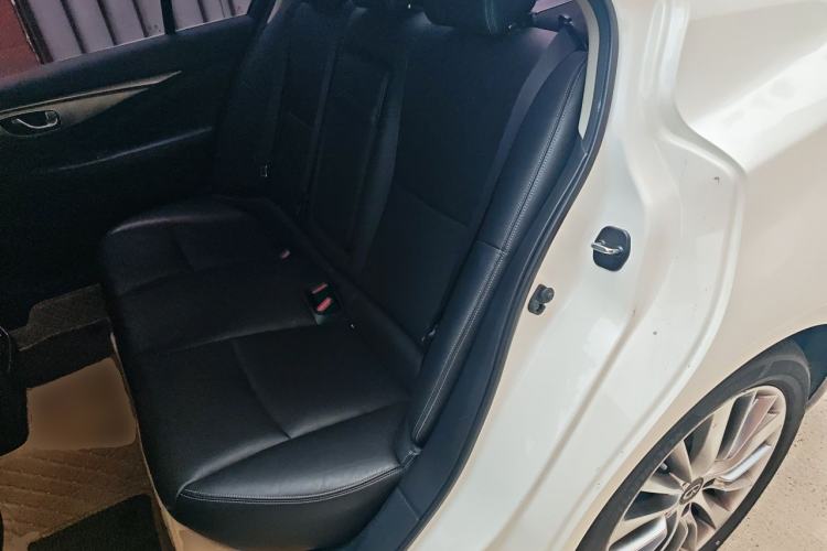Used Infiniti Q50L 2018 2.0T Enjoyment Version China V Standard Left Rear Seat