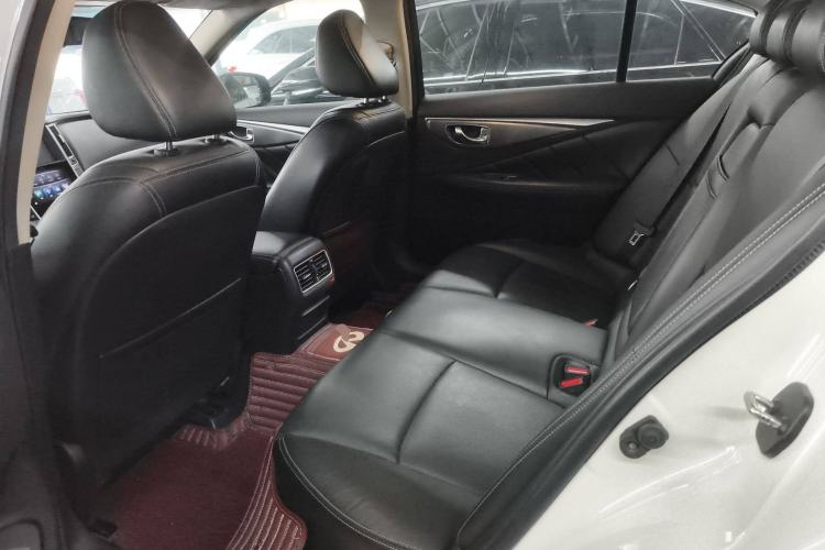 Used Infiniti Q50L 2018 2.0T Comfort Edition China V Standard Left Rear Seat