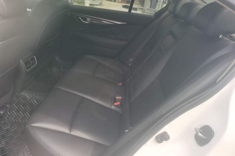 Used Infiniti Q50L 2018 2.0T Comfort Edition China VI Standard Left Rear Seat