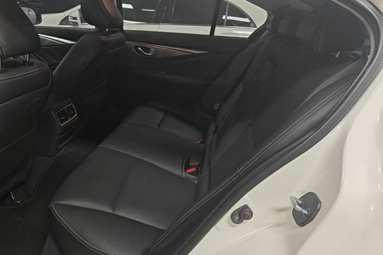 Used Infiniti Q50L 2018 2.0T Enjoyment Edition China V standard Left Rear Seat