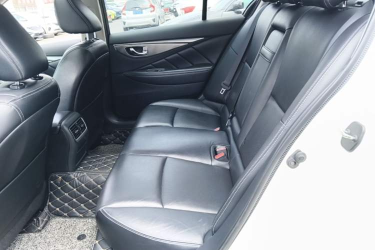 Used Infiniti Q50L 2018 2.0T Enjoyment Version China VI Standard Left Rear Seat