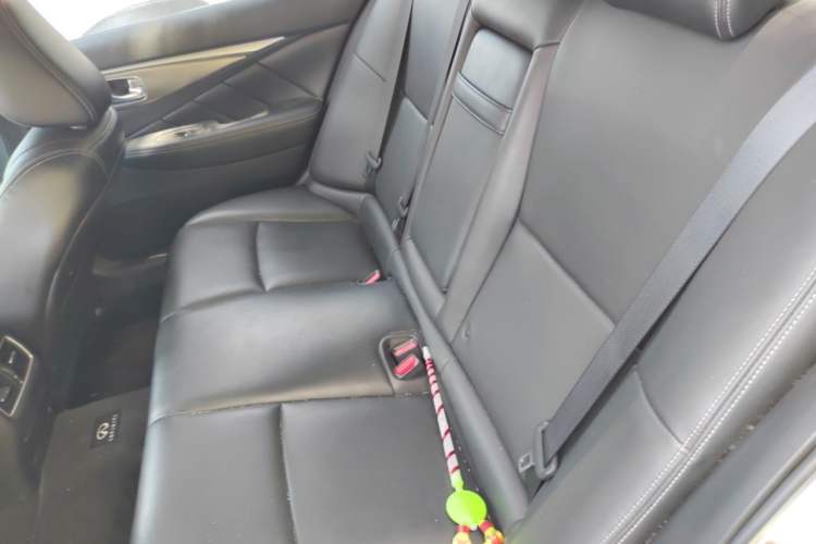 Used Infiniti Q50L 2018 2.0T Enjoyment Edition China V standard Left Rear Seat
