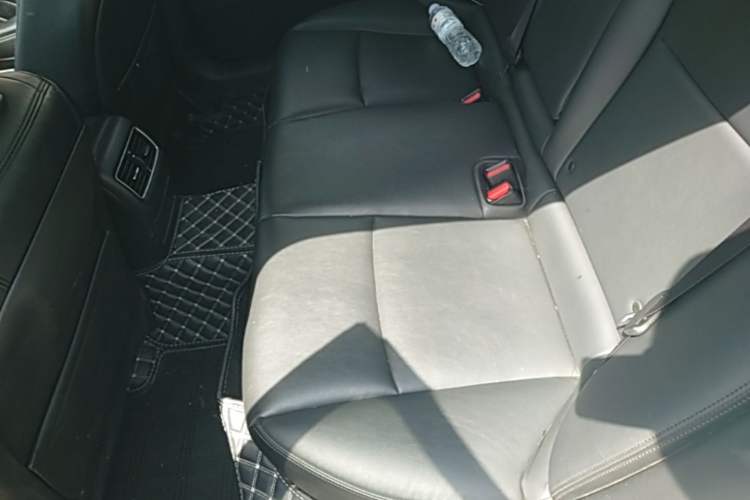 Used Infiniti Q50L 2018 2.0T Comfort Edition China VI Standard Left Rear Seat