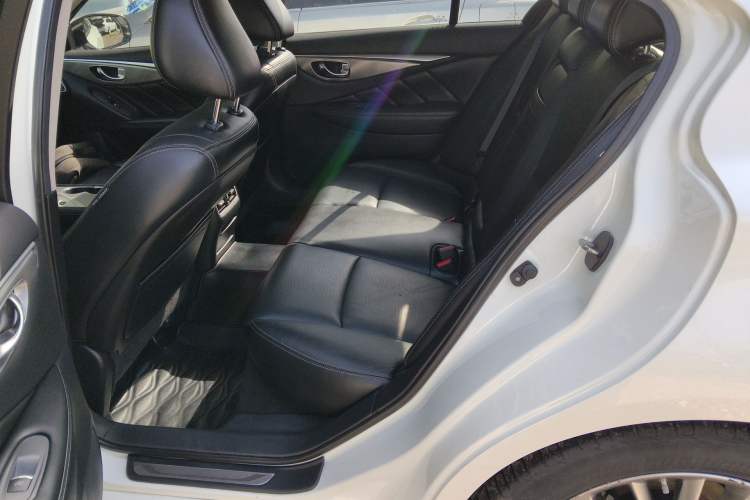 Used Infiniti Q50L 2018 2.0T Enjoyment Version China VI Standard Left Rear Seat