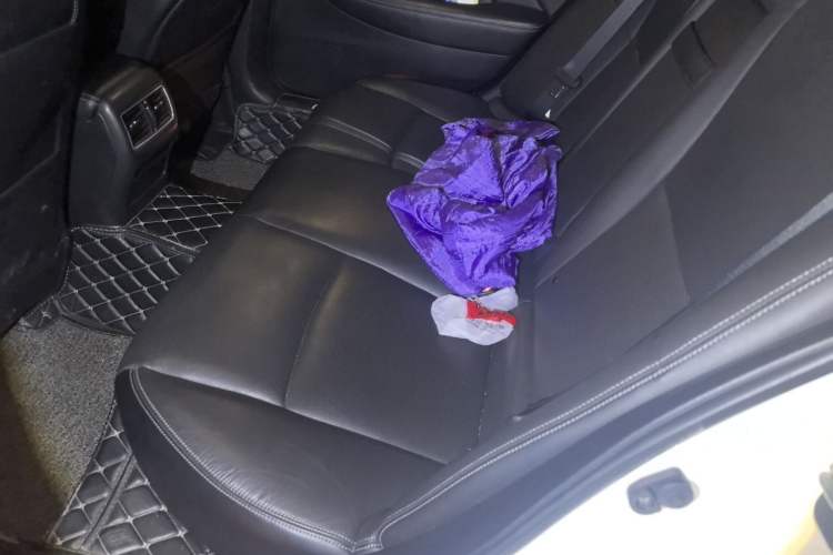 Used Infiniti Q50L 2018 2.0T Enjoyment Edition China V standard Left Rear Seat