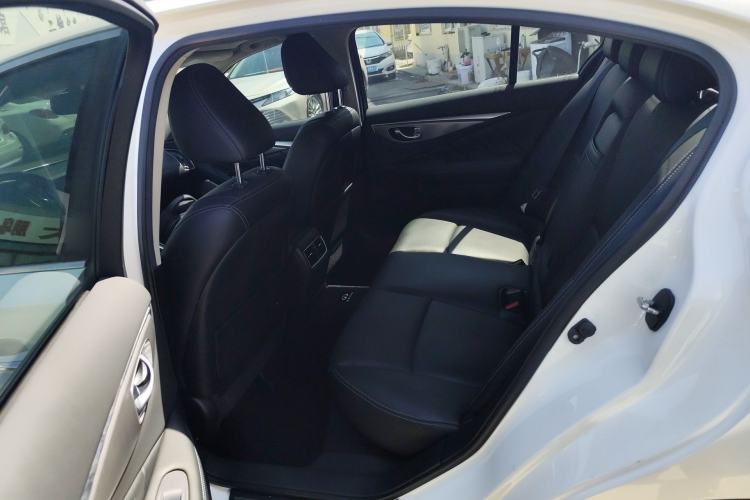 Used Infiniti Q50L 2018 2.0T Enjoyment Version China VI Standard Left Rear Seat
