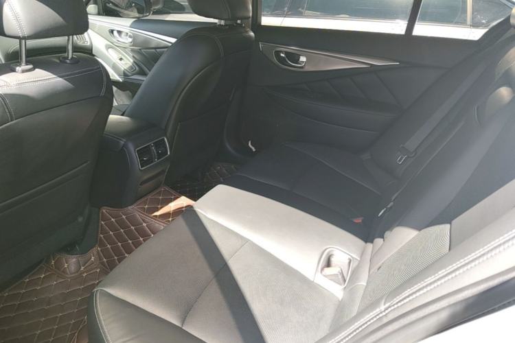 Used Infiniti Q50L 2018 2.0T Enjoyment Version China VI Standard Left Rear Seat