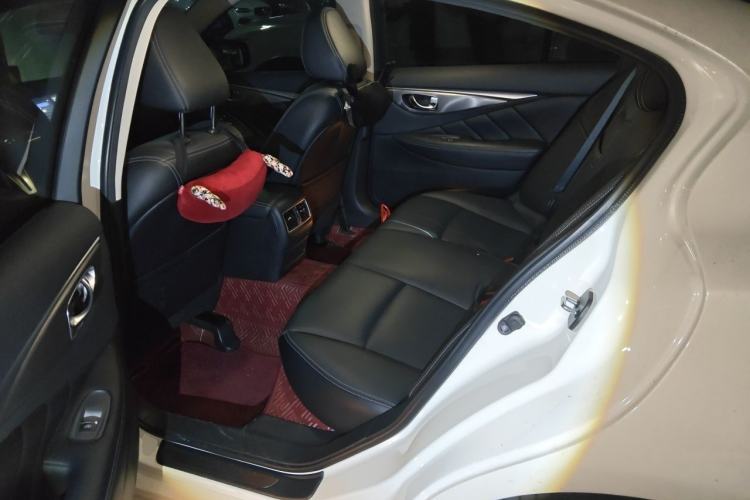 Used Infiniti Q50L 2018 2.0T Enjoyment Version China VI Standard Left Rear Seat