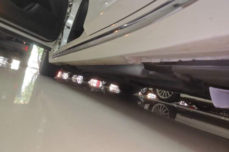 Used Infiniti Q50L 2018 2.0T Comfort Edition China VI Standard Left Side Sill