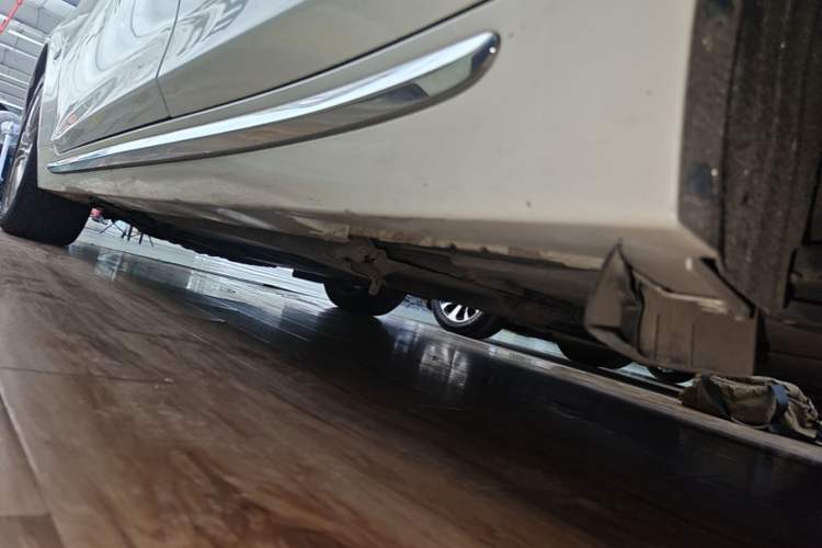 Used Infiniti Q50L 2018 2.0T Comfort Edition China VI Standard Left Side Sill