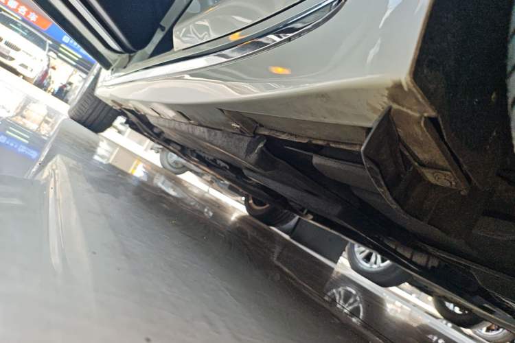 Used Infiniti Q50L 2018 2.0T Enjoyment Version China VI Standard Left Side Sill