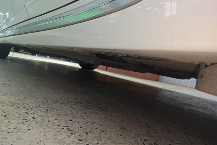 Used Infiniti Q50L 2018 2.0T Comfort Edition China VI Standard Left Side Sill