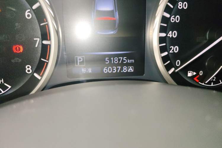 Used Infiniti Q50L 2018 2.0T Enjoyment Version China V Standard Odometer Close Up