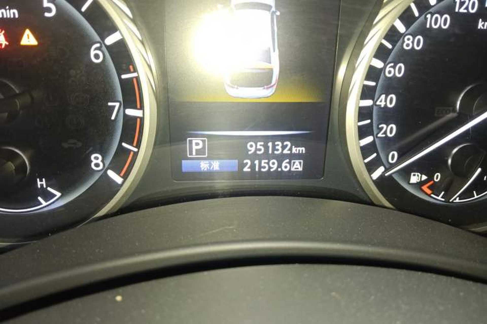 Used Infiniti Q50L 2018 2.0T Comfort Edition China VI Standard Odometer Close Up