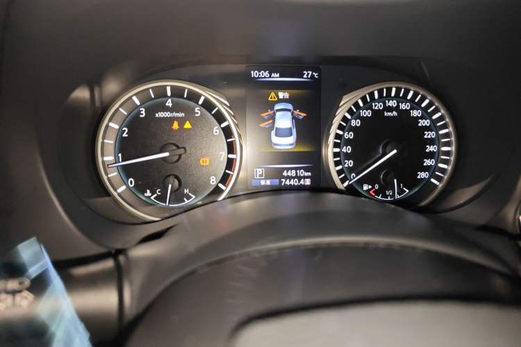 Used Infiniti Q50L 2018 2.0T Comfort Edition China V Standard Odometer Close Up