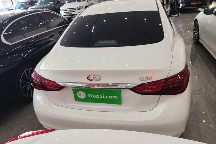 Used Infiniti Q50L 2018 2.0T Enjoyment Version China VI Standard Rear