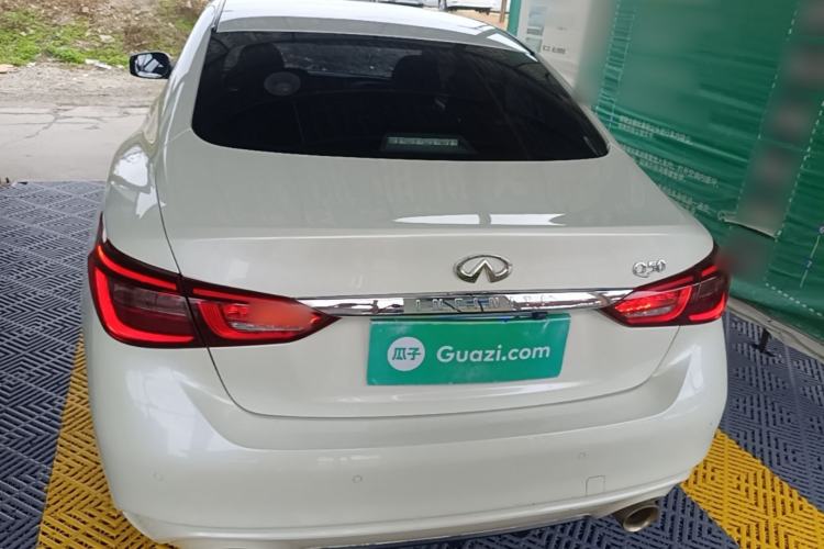 Used Infiniti Q50L 2018 2.0T Enjoyment Version China V Standard Rear