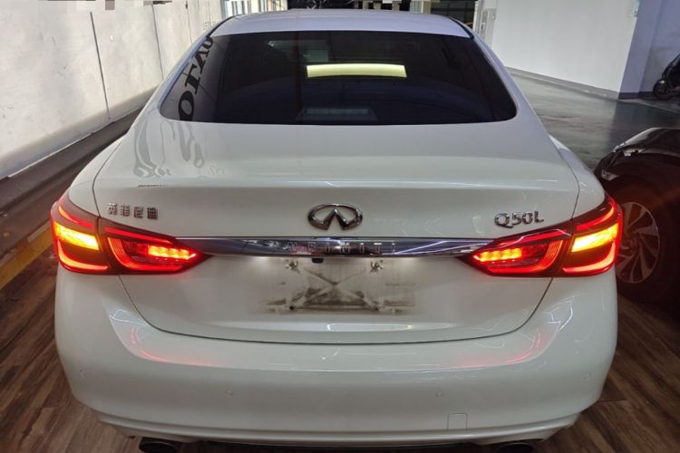 Used Infiniti Q50L 2018 2.0T Comfort Edition China VI Standard Rear