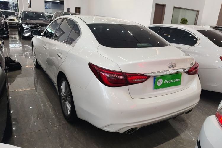 Used Infiniti Q50L 2018 2.0T Enjoyment Version China VI Standard Rear Left 45 Deg
