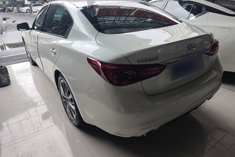 Used Infiniti Q50L 2018 2.0T Enjoyment Version China VI Standard Rear Left 45 Deg