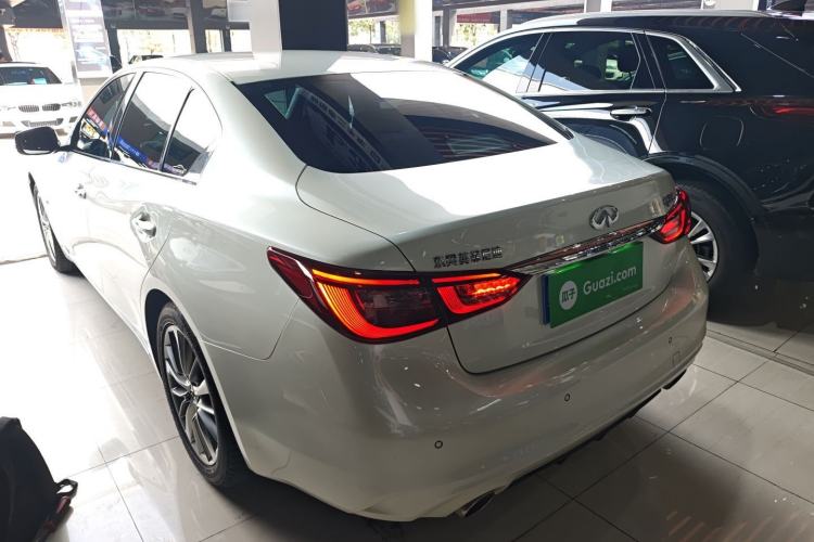 Used Infiniti Q50L 2018 2.0T Enjoyment Version China VI Standard Rear Left 45 Deg