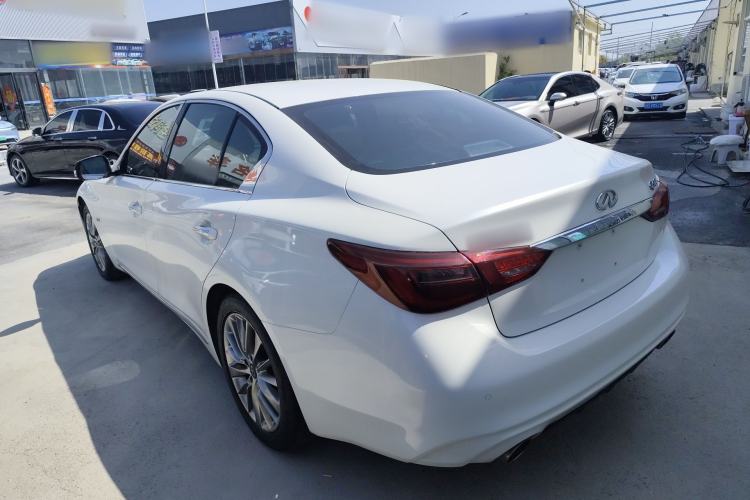 Used Infiniti Q50L 2018 2.0T Enjoyment Version China VI Standard Rear Left 45 Deg