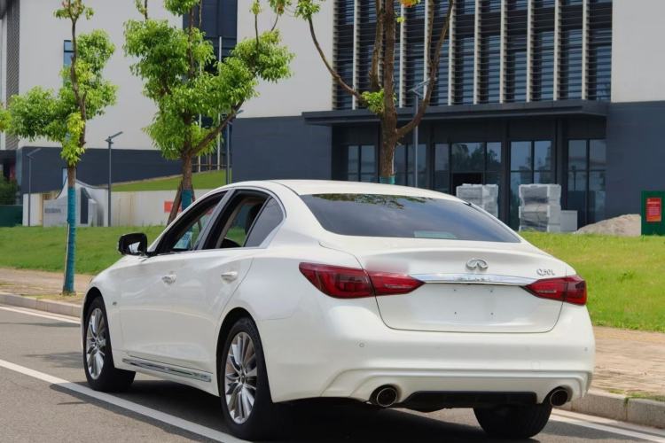 Used Infiniti Q50L 2018 2.0T Enjoyment Version China VI Standard Rear Left 45 Deg