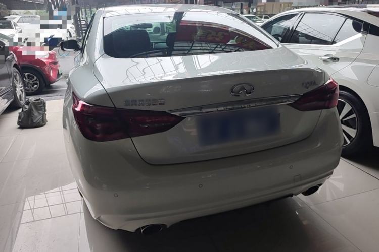 Used Infiniti Q50L 2018 2.0T Enjoyment Version China VI Standard Rear