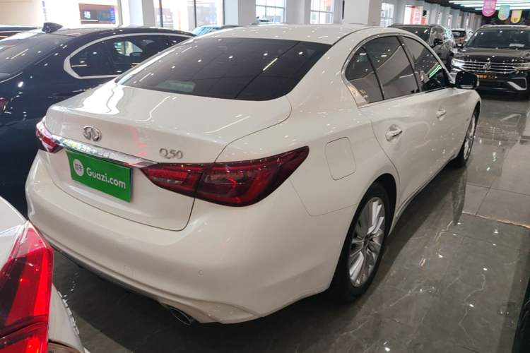 Used Infiniti Q50L 2018 2.0T Enjoyment Version China VI Standard Rear Right 45 Deg