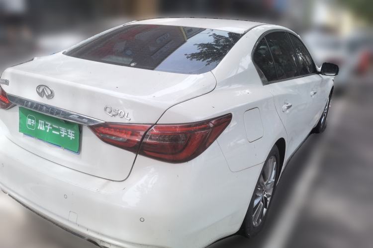 Used Infiniti Q50L 2018 2.0T Enjoyment Version China VI Standard Rear Right 45 Deg