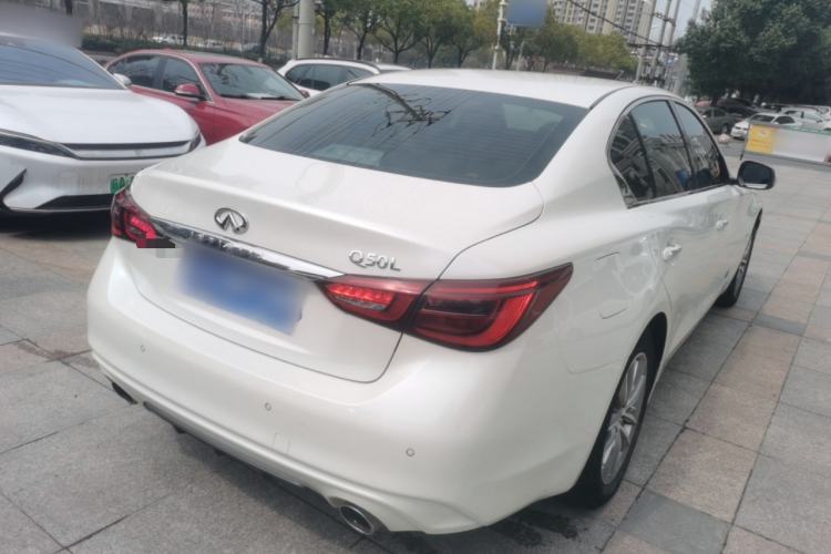 Used Infiniti Q50L 2018 2.0T Comfort Edition China VI Standard Rear Right 45 Deg